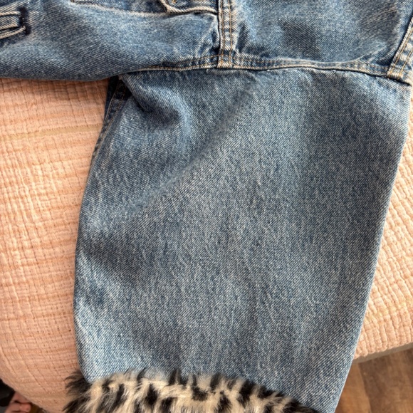 Vintage Levi’s 70507 Trucker Jacket with Fur and Stamp - Picture 7 of 9